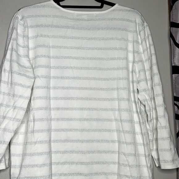 Samantha Grey, silver striped floral, sequin top size medium - Picture 11 of 11